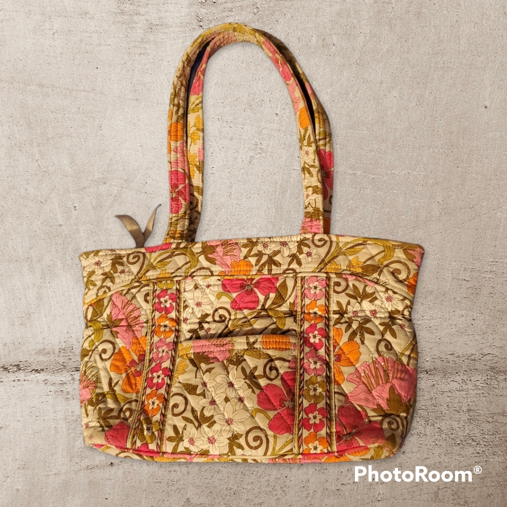 Vera Bradley floral zip up shoulder bag with 6 inner pockets